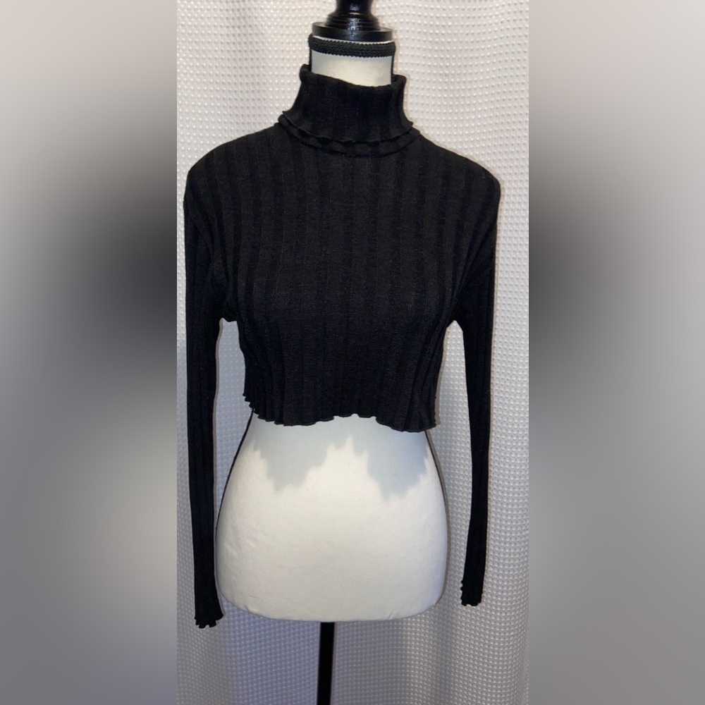 ZARA ribbed turtleneck long sleeves black crop‎ Top size small - Picture 2 of 12